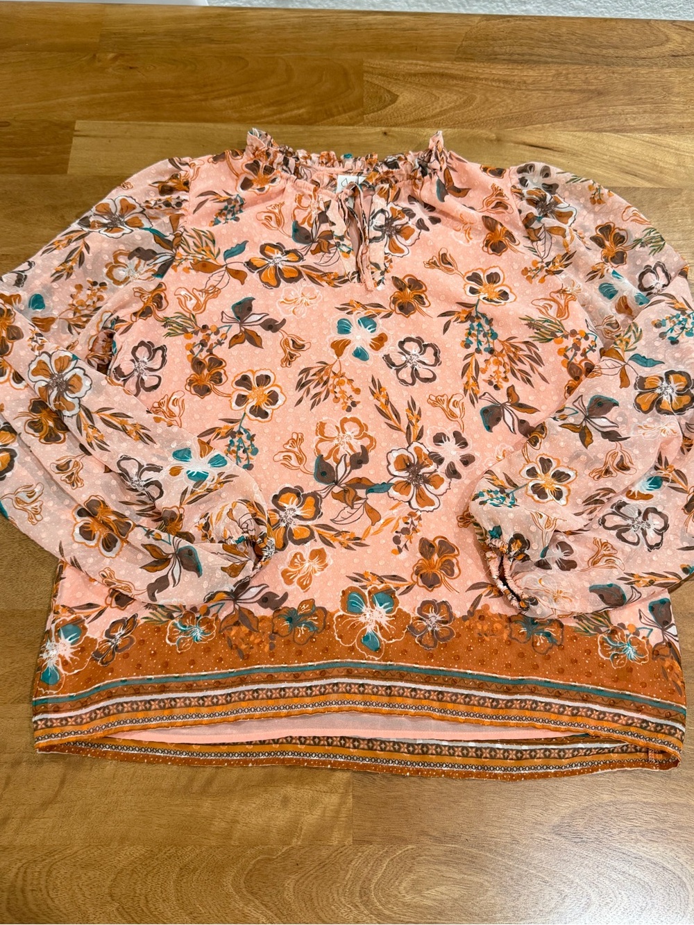 Joie Peach & Rust Floral Long-Sleeve Blouse w/ gathered ruffle neckline - Size S
